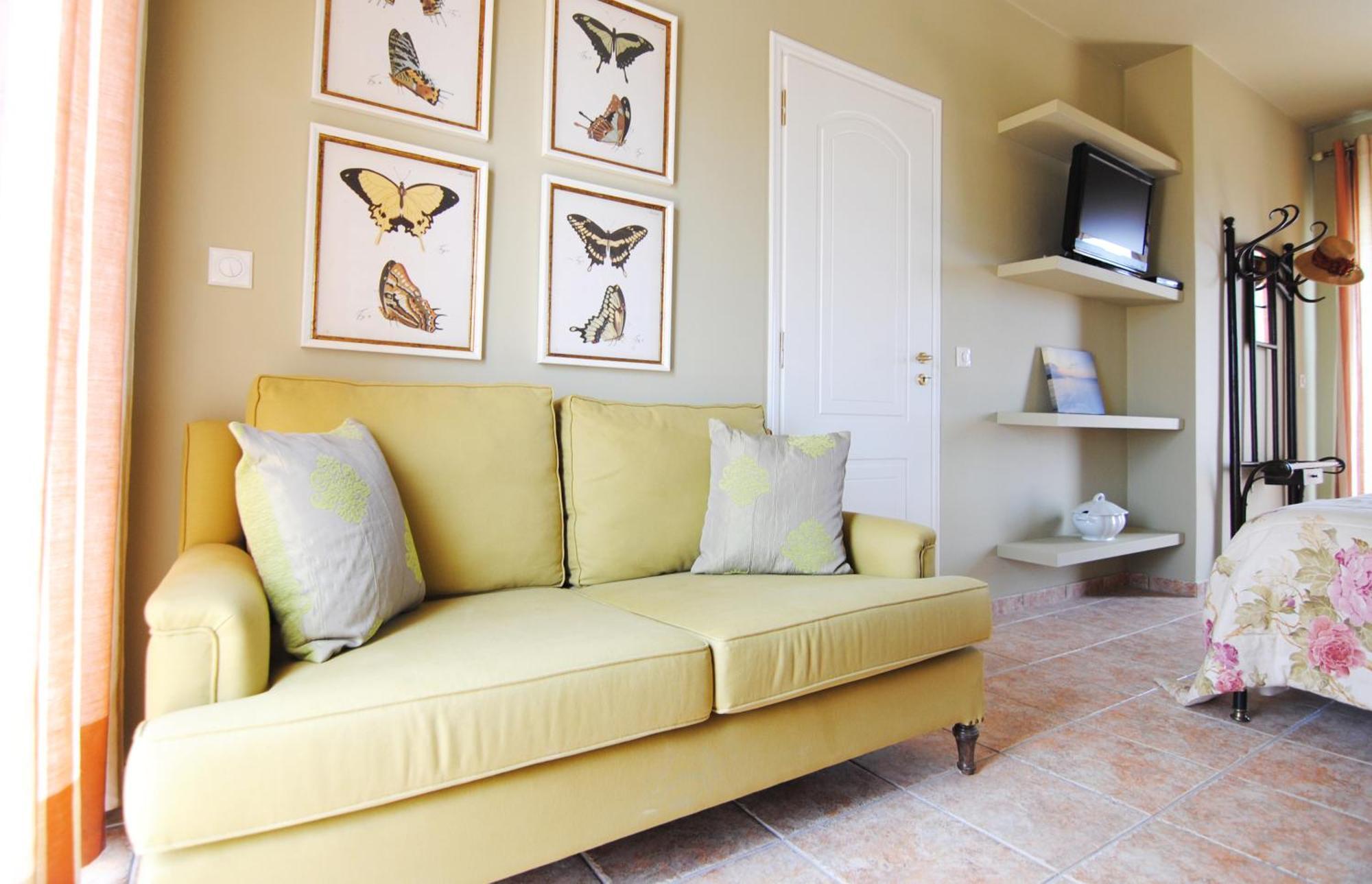 Pentathlon Collection Villa *